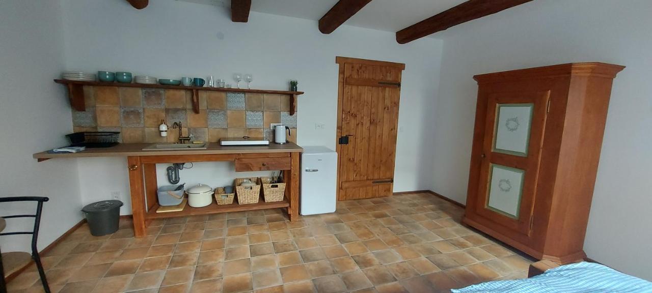 Malesov Apartmany Ve Starem Pivovaru מראה חיצוני תמונה