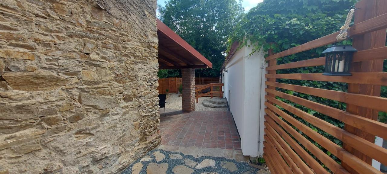Malesov Apartmany Ve Starem Pivovaru מראה חיצוני תמונה