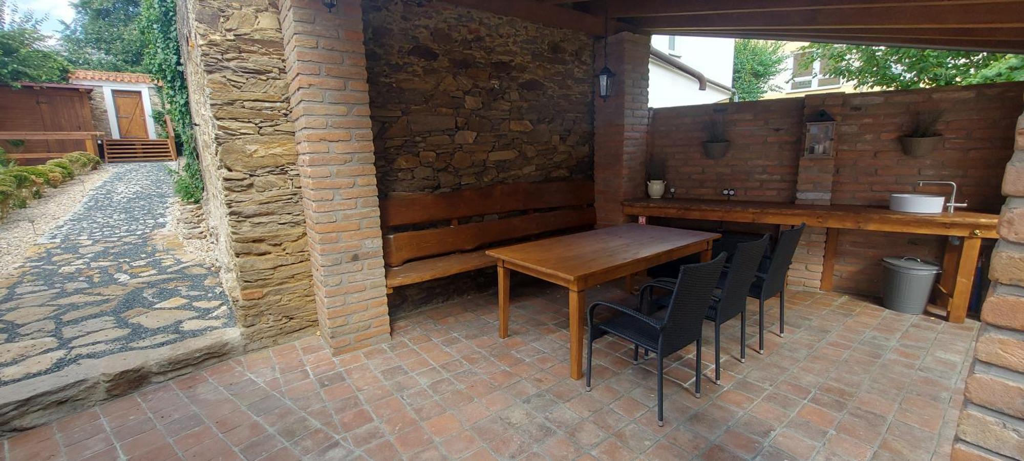 Malesov Apartmany Ve Starem Pivovaru מראה חיצוני תמונה