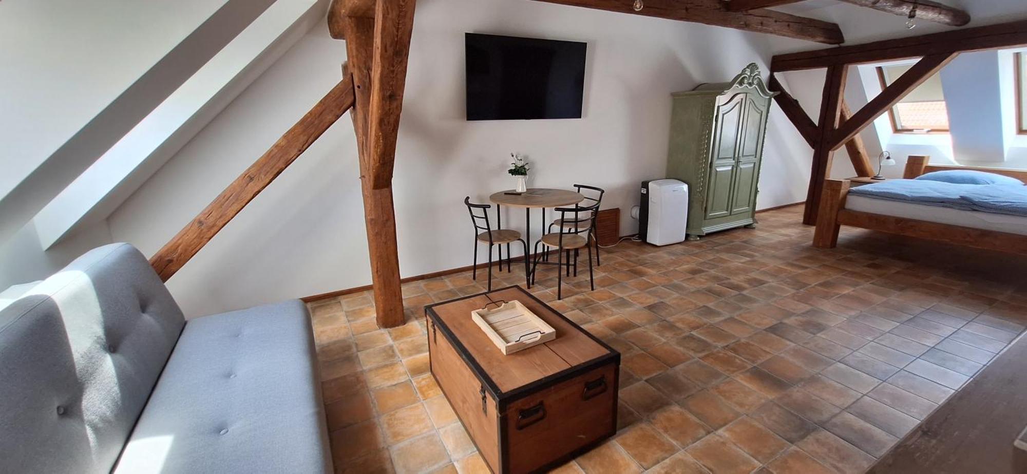 Malesov Apartmany Ve Starem Pivovaru מראה חיצוני תמונה