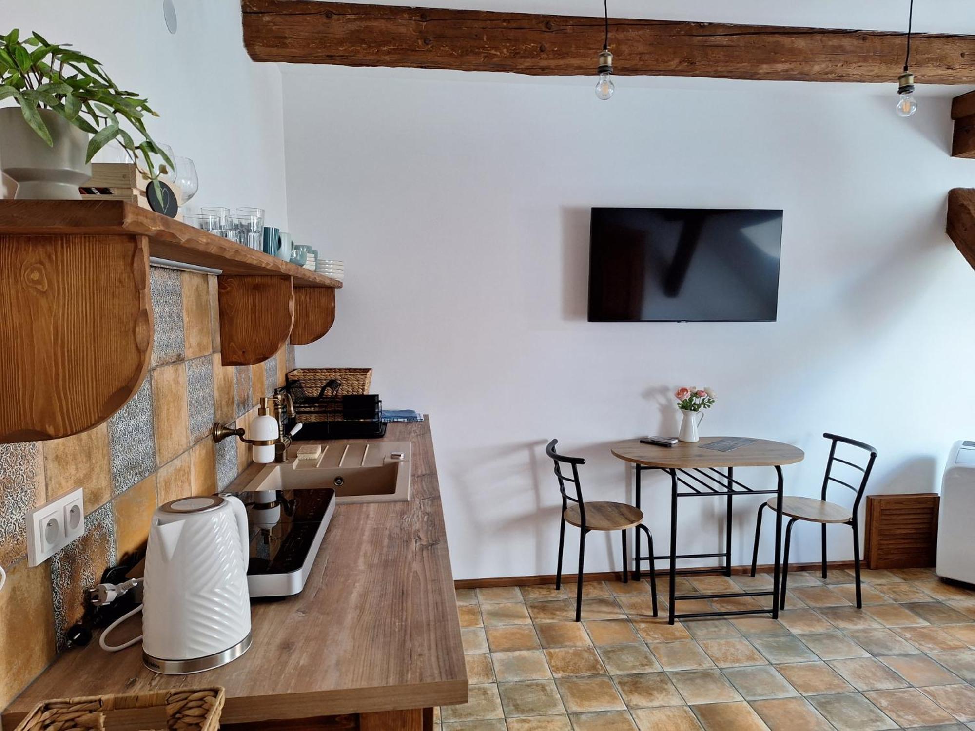 Malesov Apartmany Ve Starem Pivovaru מראה חיצוני תמונה